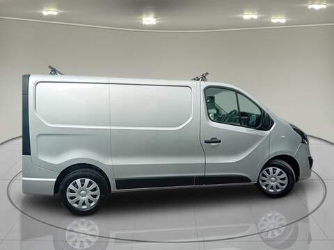 Vauxhall Vivaro CDTi 2700 BiTurbo ecoTEC Sportive - U5874