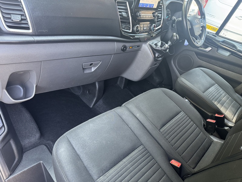 Ford Transit Custom 300 EcoBlue Limited - U5886