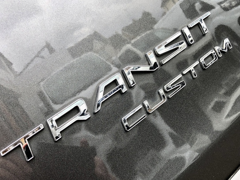 Ford Transit Custom 320 EcoBlue Limited - U5899