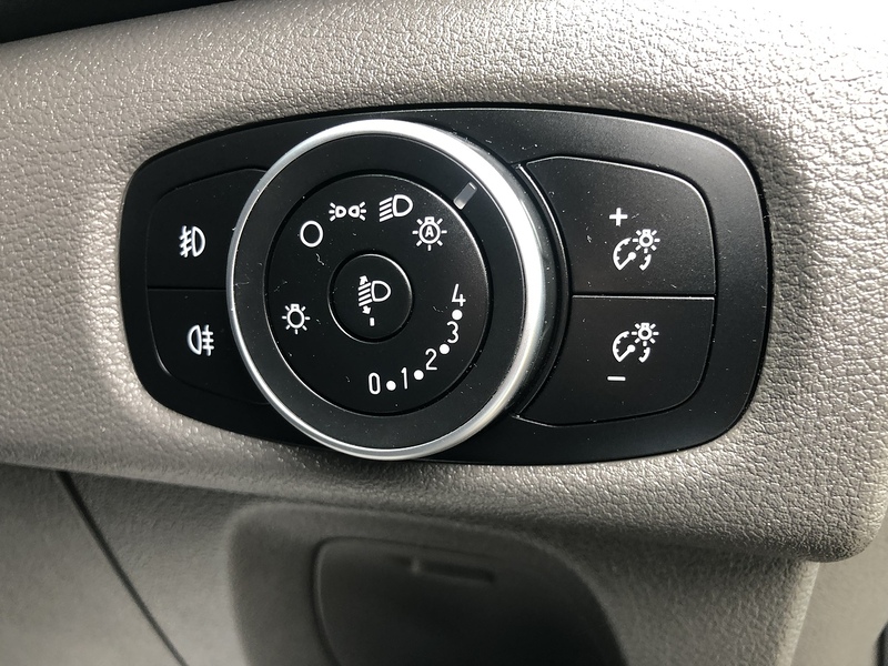 Ford Transit Custom 320 EcoBlue Limited - U5899