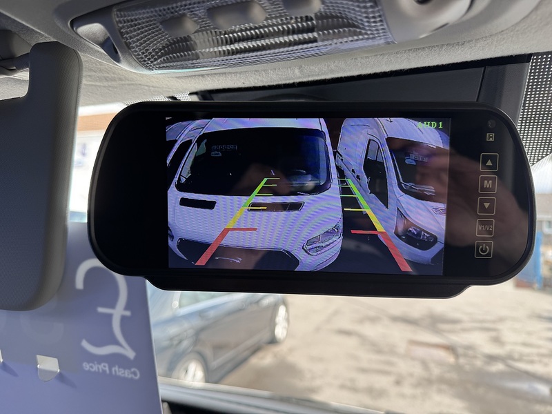 Ford 2.0 320 EcoBlue Limited Crew Van Double Cab 5dr Diesel Auto L1 H1 Euro 6 (s/s) (6 Seat) (130 ps)