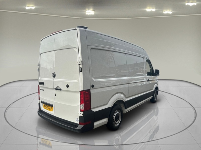 Volkswagen 2.0 TDI CR35 Trendline Panel Van 5dr Diesel Automatic FWD MWB Euro 6 (s/s) (140 ps)