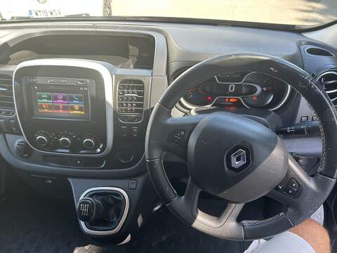 Renault Trafic dCi ENERGY 28 Sport - U5918