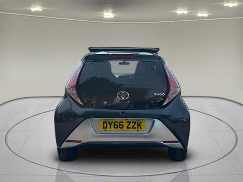 Toyota AYGO VVT-i x-clusiv 2 - U5938