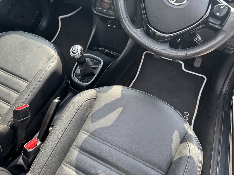 Toyota AYGO VVT-i x-clusiv 2 - U5938