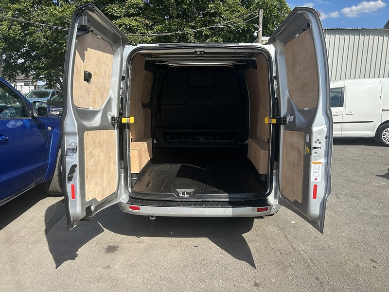 Ford 2.0 300 EcoBlue Limited Panel Van 5dr Diesel Manual L1 H1 Euro 6 (s/s) (130 ps)