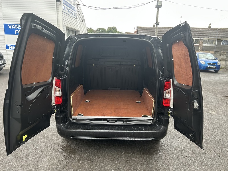 Citroen Berlingo BlueHDi 650 Enterprise M - U5964