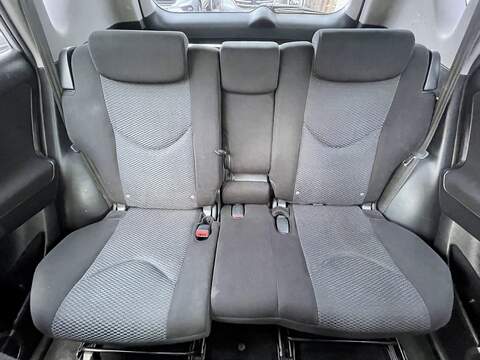 Toyota RAV4 2.0 XT-R SUV 5dr Petrol Manual 4WD (202 g/km, 150 bhp) - U5965