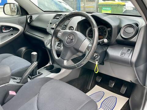 Toyota RAV4 2.0 XT-R SUV 5dr Petrol Manual 4WD (202 g/km, 150 bhp) - U5965