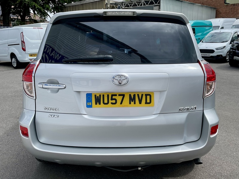 Toyota RAV4 2.0 XT-R SUV 5dr Petrol Manual 4WD (202 g/km, 150 bhp) - U5965