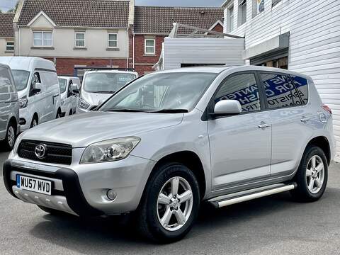 Toyota RAV4, 2.0 XT-R SUV 5dr Petrol Manual 4WD (202 g/km, 150 bhp)
