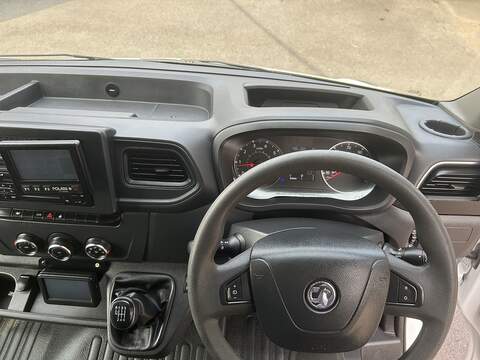Vauxhall Movano CDTi 3500 BiTurbo Edition - U5969