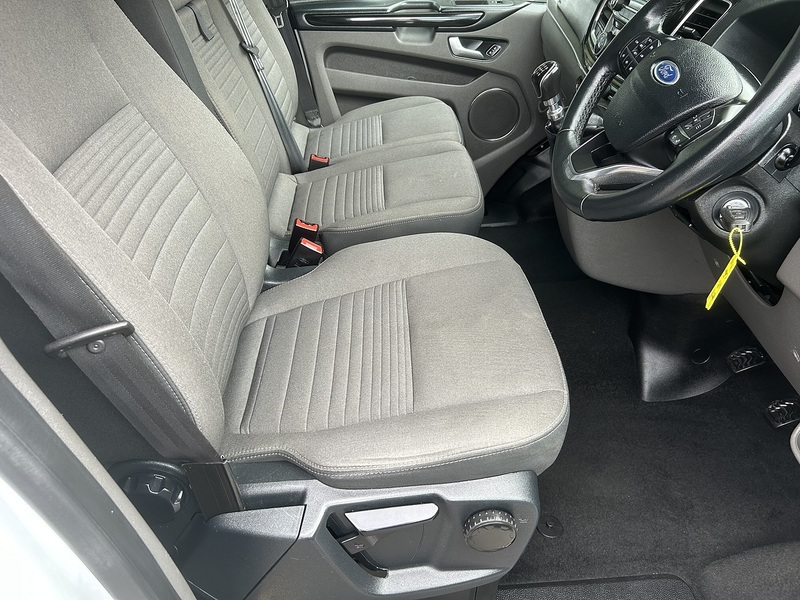 Ford Tourneo Custom 320 EcoBlue Titanium - U5973
