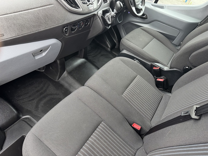 Ford Transit TDCi 350 Trend - U5980