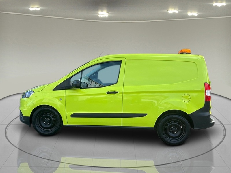 Ford Transit Courier TDCi - U5981