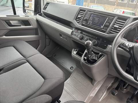 Volkswagen Crafter 2.0 TDI CR35 Commerce Plus Panel Van 5dr Diesel Manual FWD LWB High Roof Euro 6 (s/s) (140 ps) - U5989