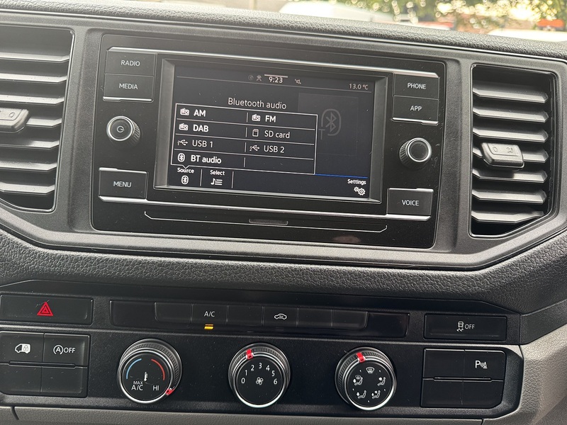 Volkswagen Crafter 2.0 TDI CR35 Commerce Plus Panel Van 5dr Diesel Manual FWD LWB High Roof Euro 6 (s/s) (140 ps) - U5989