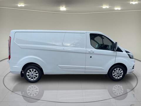 Ford Transit Custom 2.0 300 EcoBlue Limited Panel Van 5dr Diesel Auto L2 H1 Euro 6 (s/s) (130 ps) - U5998