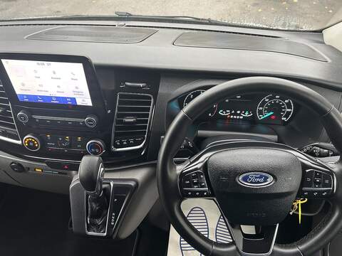 Ford Tourneo Custom 2.0 320 EcoBlue Titanium Minibus Double Cab 5dr Diesel Auto L2 Euro 6 (s/s) (130 ps) - U6010