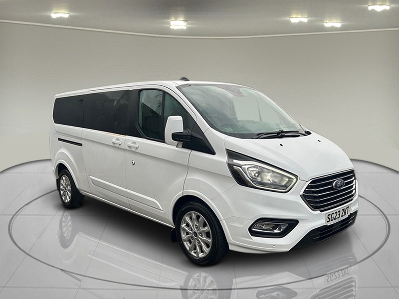 Ford 2.0 320 EcoBlue Titanium Minibus Double Cab 5dr Diesel Auto L2 Euro 6 (s/s) (130 ps)