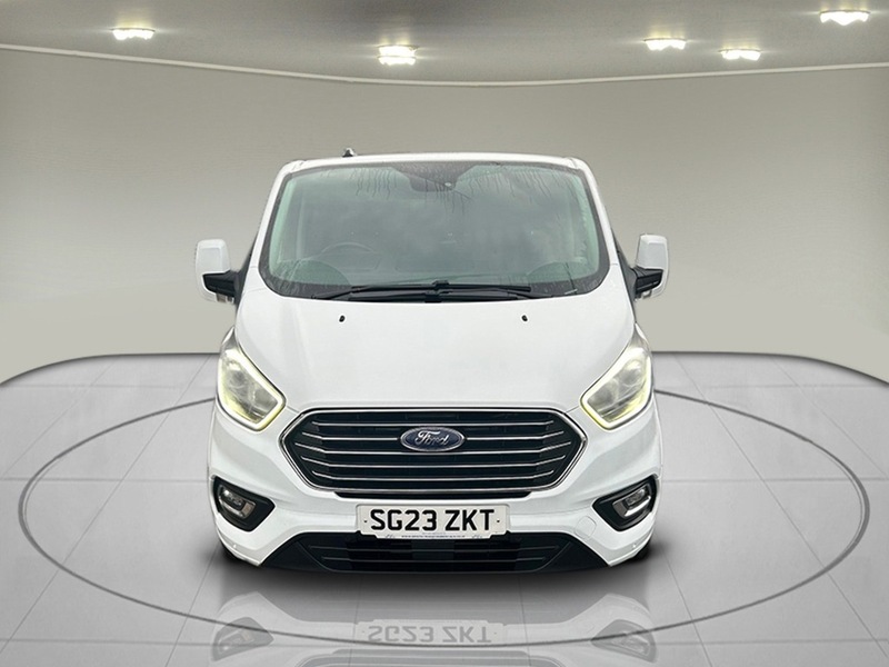Ford 2.0 320 EcoBlue Titanium Minibus Double Cab 5dr Diesel Auto L2 Euro 6 (s/s) (130 ps)