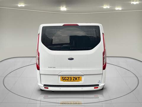 Ford Tourneo Custom 2.0 320 EcoBlue Titanium Minibus Double Cab 5dr Diesel Auto L2 Euro 6 (s/s) (130 ps) - U6010