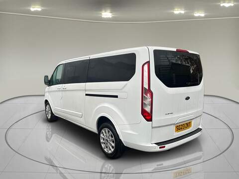 Ford Tourneo Custom 2.0 320 EcoBlue Titanium Minibus Double Cab 5dr Diesel Auto L2 Euro 6 (s/s) (130 ps) - U6010