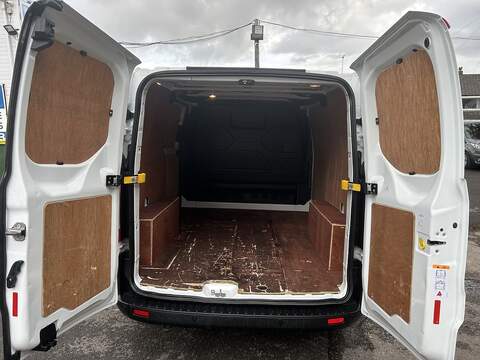 Ford Transit Custom 300 EcoBlue Leader - U6016