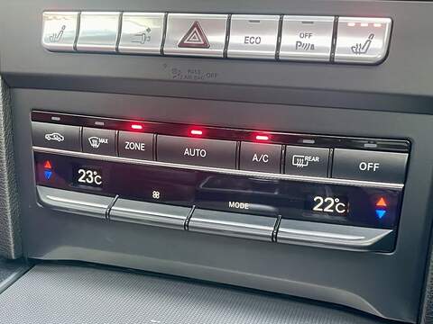 Mercedes-Benz E Class 2.1 E250 CDI AMG Sport Coupe 2dr Diesel G-Tronic+ Euro 5 (s/s) (204 ps) - U6019