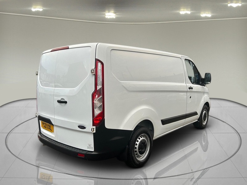 Ford Transit Custom 1.0 340 EcoBoost 13.6kWh Leader Panel Van 5dr Petrol Plug-in Hybrid Auto L1 H1 Euro 6 (126 ps) - U6030