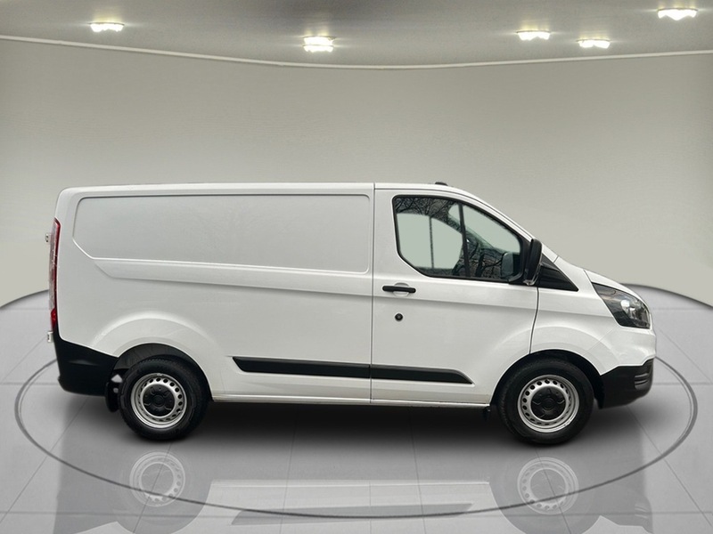 Ford Transit Custom 1.0 340 EcoBoost 13.6kWh Leader Panel Van 5dr Petrol Plug-in Hybrid Auto L1 H1 Euro 6 (126 ps) - U6030