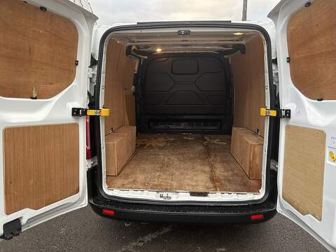 Ford Transit Custom 1.0 340 EcoBoost 13.6kWh Leader Panel Van 5dr Petrol Plug-in Hybrid Auto L1 H1 Euro 6 (126 ps) - U6030