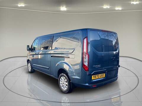 Ford Transit Custom 2.0 320 EcoBlue Limited Crew Van Double Cab 5dr Diesel Manual L2 H1 Euro 6 (s/s) (6 Seat) (130 ps) - U6032