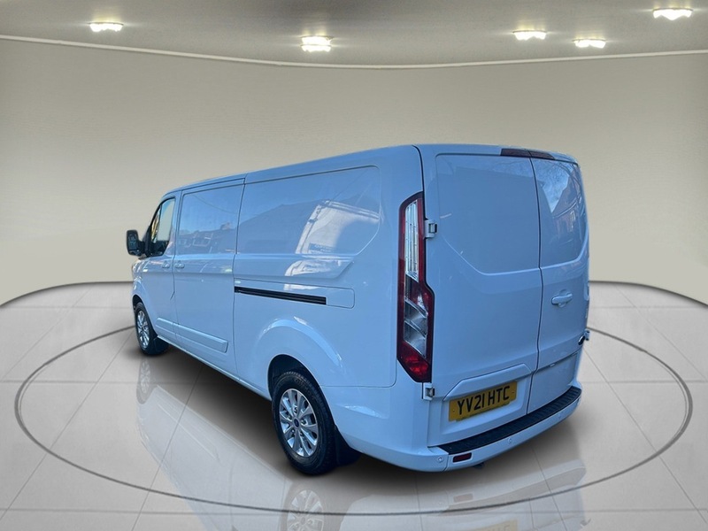 Ford Transit Custom 2.0 300 EcoBlue Limited Panel Van 5dr Diesel Manual L2 H1 Euro 6 (s/s) (130 ps) - U6033