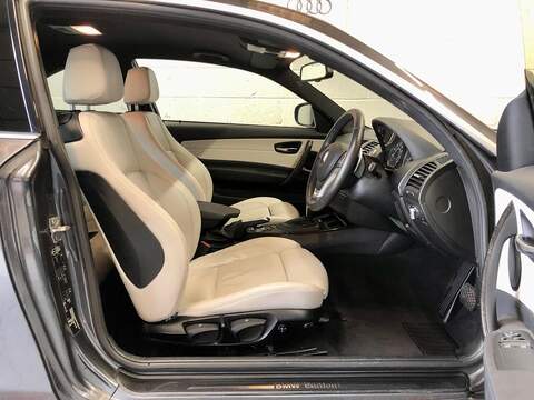 BMW 1 Series 1 Series 2.0 120i Exclusive Edition Steptronic Euro 5 2dr - U75001
