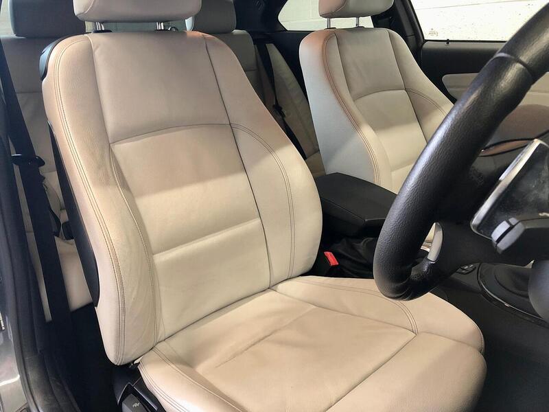 BMW 1 Series 1 Series 2.0 120i Exclusive Edition Steptronic Euro 5 2dr - U75001