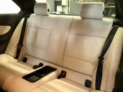 BMW 1 Series 1 Series 2.0 120i Exclusive Edition Steptronic Euro 5 2dr - U75001