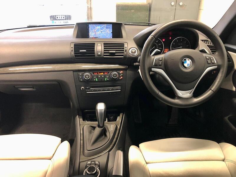 BMW 1 Series 1 Series 2.0 120i Exclusive Edition Steptronic Euro 5 2dr - U75001