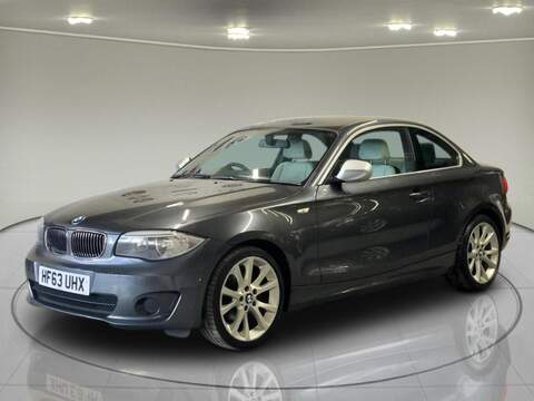 BMW 1 Series 1 Series 2.0 120i Exclusive Edition Steptronic Euro 5 2dr - U75001