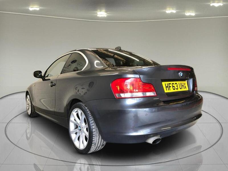 BMW 1 Series 1 Series 2.0 120i Exclusive Edition Steptronic Euro 5 2dr - U75001