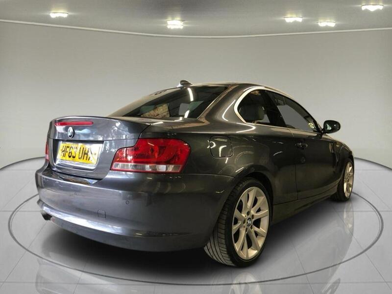 BMW 1 Series 1 Series 2.0 120i Exclusive Edition Steptronic Euro 5 2dr - U75001