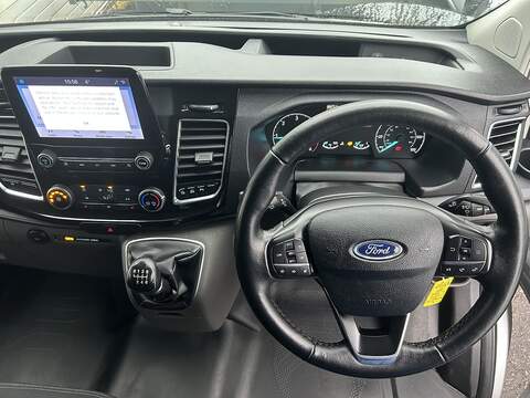 Ford Transit Custom 2.0 340 EcoBlue Limited Panel Van 5dr Diesel Manual L2 H1 Euro 6 (s/s) (170 ps) - U75004