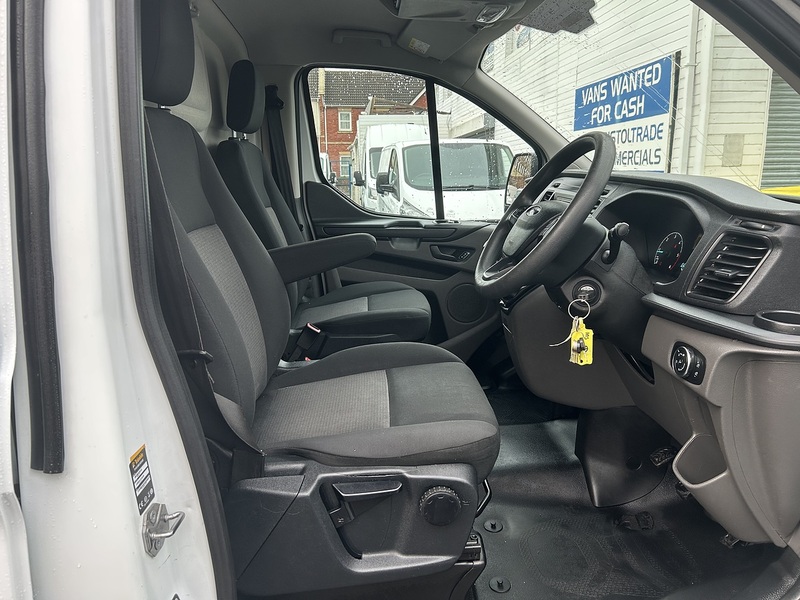 Ford Transit Custom 2.0 320 EcoBlue Panel Van 5dr Diesel Manual L1 H1 Euro 6 (105 ps) - U75010