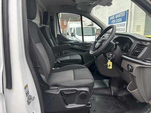Ford Transit Custom 2.0 320 EcoBlue Panel Van 5dr Diesel Manual L1 H1 Euro 6 (105 ps) - U75010