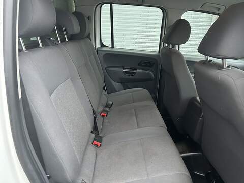 Volkswagen Amarok 2.0 TDI Startline Pickup Double Cab 4dr Diesel Manual 4Motion Selectable Euro 5 (140 ps) - U75022