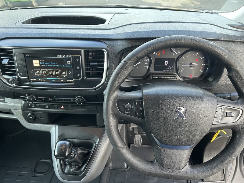 Peugeot Expert 2.0 BlueHDi 1400 Professional Standard Panel Van 6dr Diesel Manual MWB Euro 6 (s/s) (120 ps) - U75031