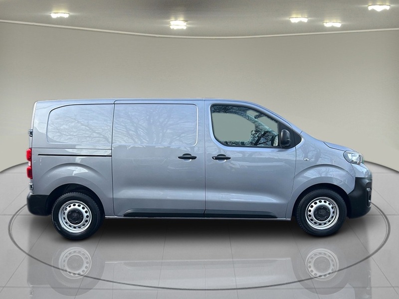 Peugeot Expert 2.0 BlueHDi 1400 Professional Standard Panel Van 6dr Diesel Manual MWB Euro 6 (s/s) (120 ps) - U75031