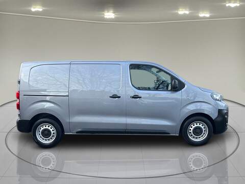 Peugeot Expert 2.0 BlueHDi 1400 Professional Standard Panel Van 6dr Diesel Manual MWB Euro 6 (s/s) (120 ps) - U75031