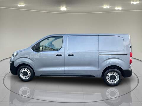 Peugeot Expert 2.0 BlueHDi 1400 Professional Standard Panel Van 6dr Diesel Manual MWB Euro 6 (s/s) (120 ps) - U75031
