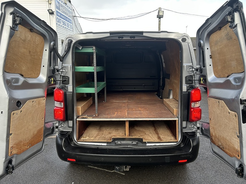 Peugeot Expert 2.0 BlueHDi 1400 Professional Standard Panel Van 6dr Diesel Manual MWB Euro 6 (s/s) (120 ps) - U75031